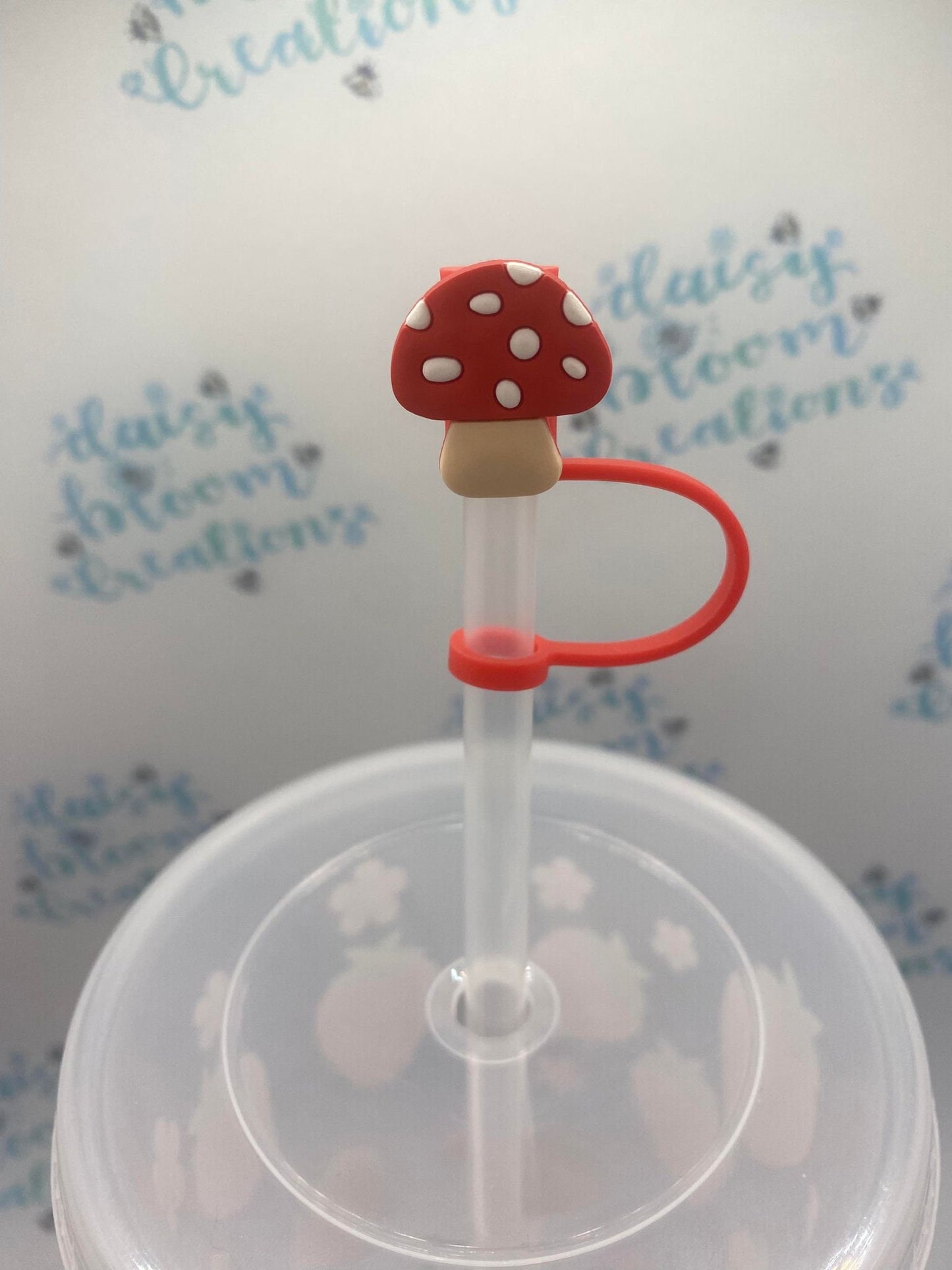 Mushroom Straw Topper